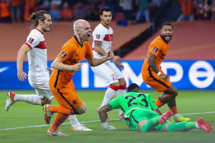 荷兰vs土耳其世预赛精彩视频回放
